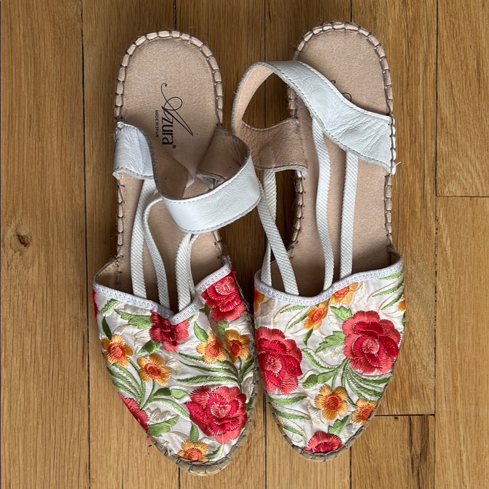 Aura Vibrant Floral Espadrilles - Embroidered Floral Pattern Size 39